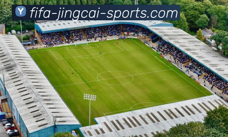 罗体：那不勒斯否认卢卡库出现新的伤病，康复进程按预定计划进行